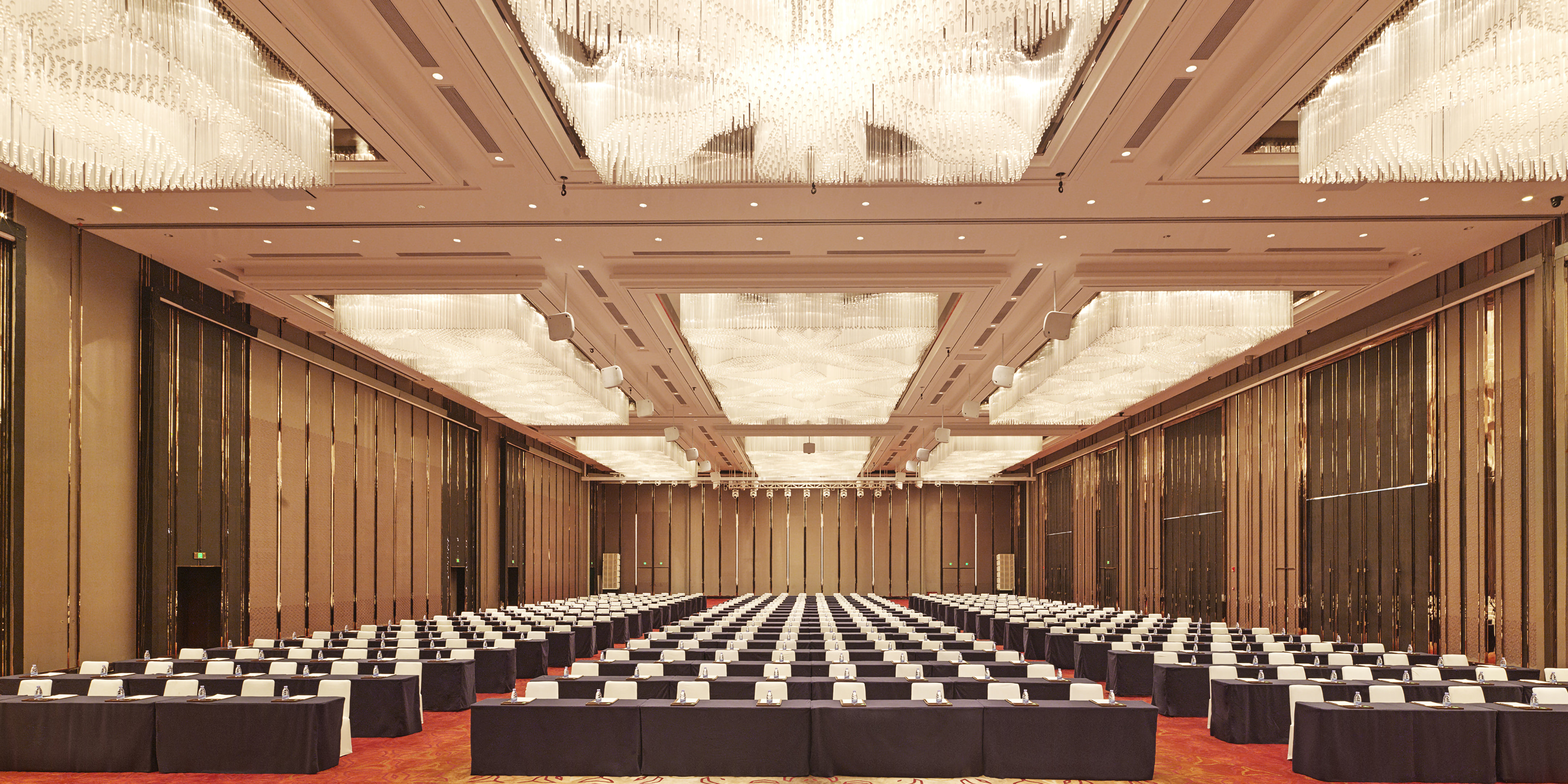 Intercontinental Guangzhou Exhibition Center 6/50