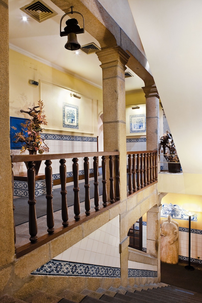 Internacional Hotel 5/48