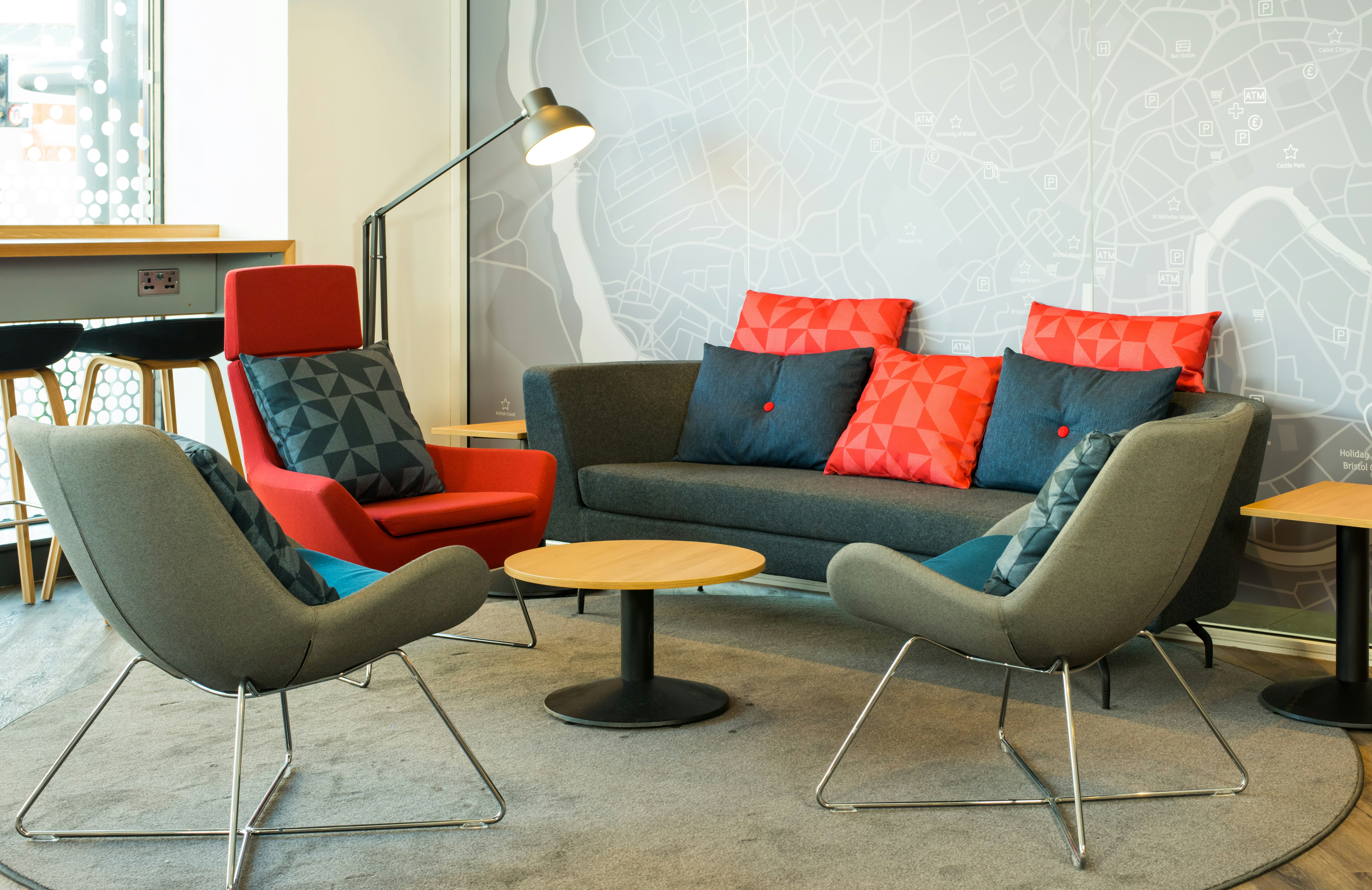 Holiday Inn Express Bristol City Centre 22/47