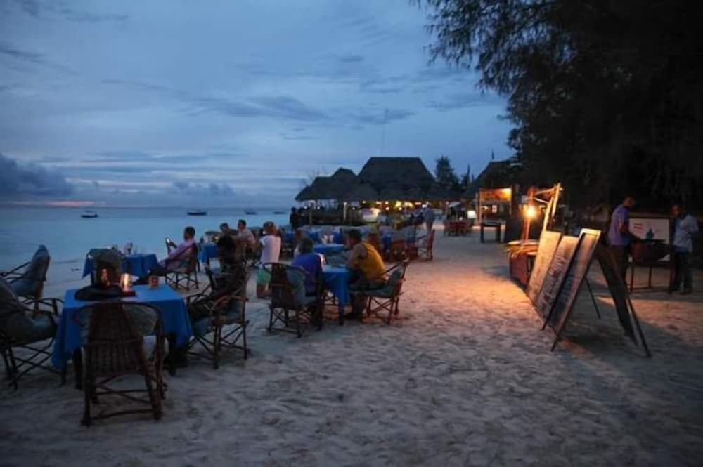 Baraka Aquarium Bungalows 35/42