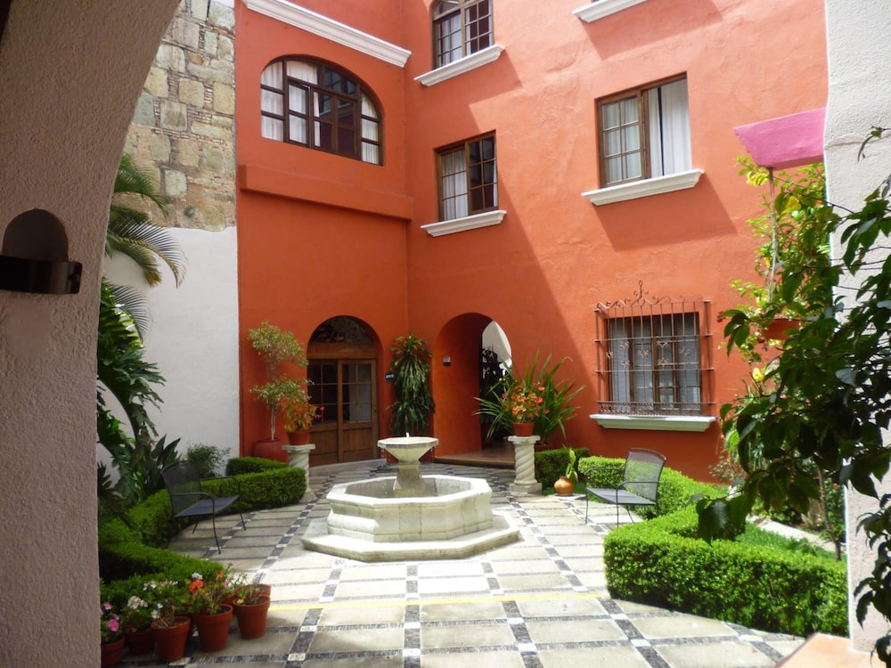 Hotel Trebol 5/59