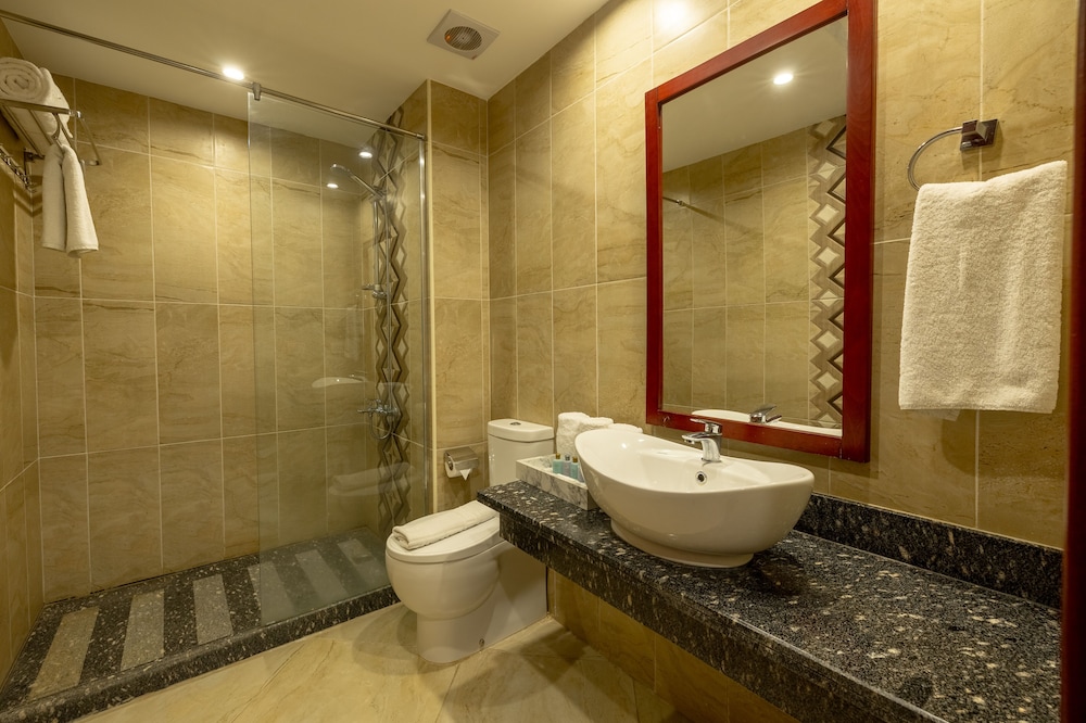 Oyster Bay Beach Suites 56/60