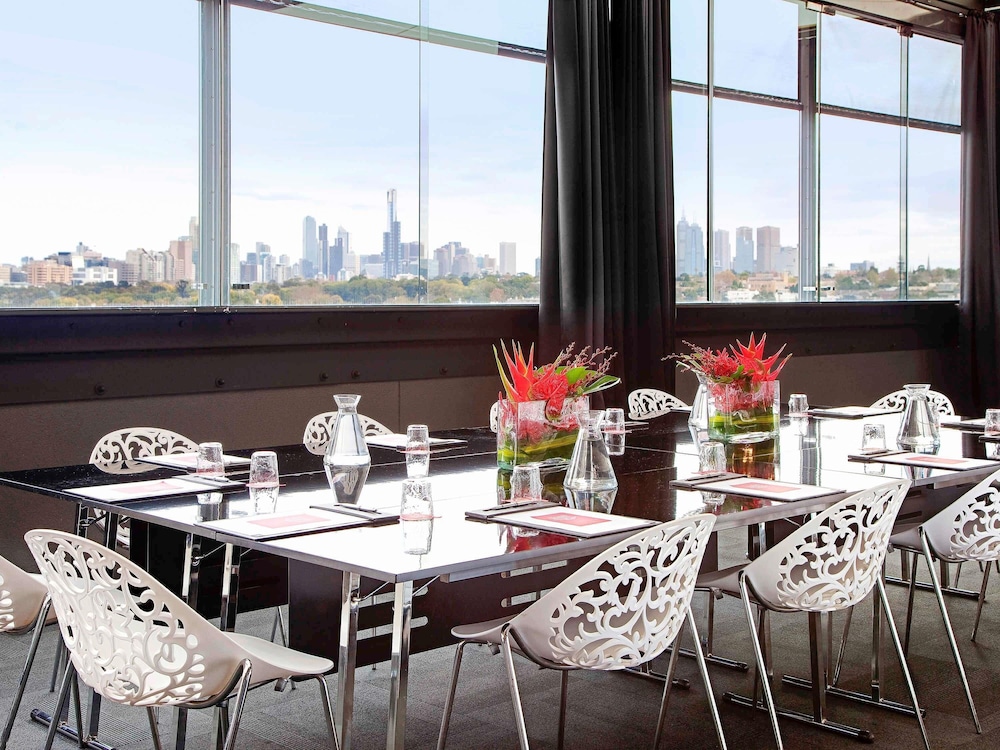 The Cullen Melbourne - Art Series 44/56