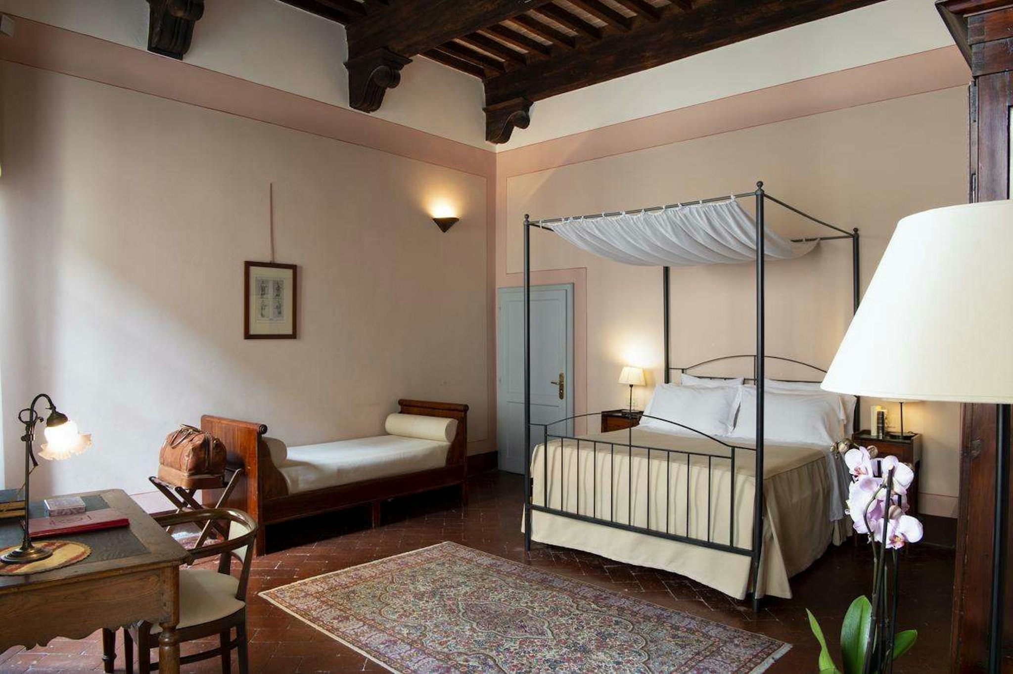Hotel L Antico Pozzo 56/71