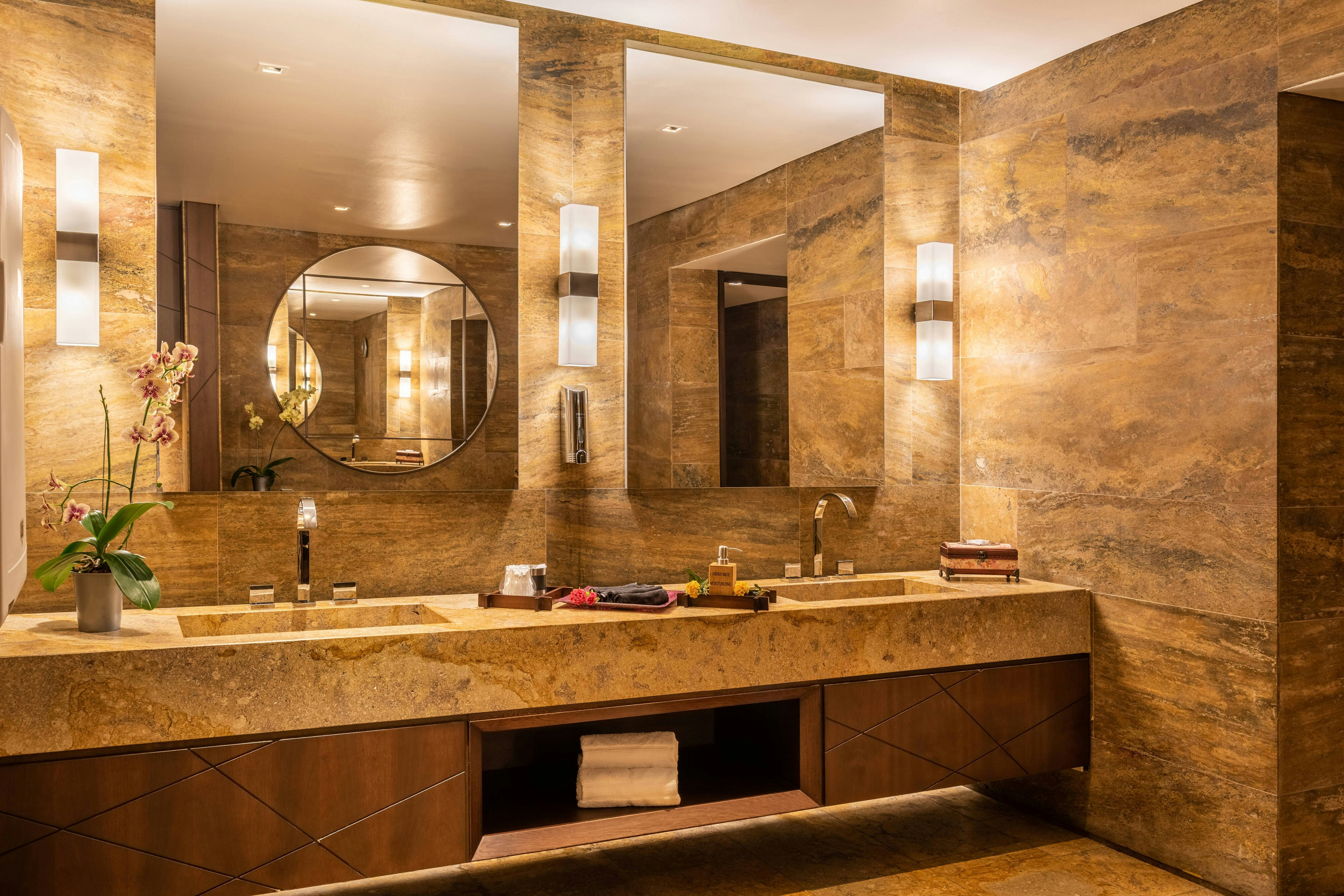 BOGOTA MARRIOTT HOTEL 50/50