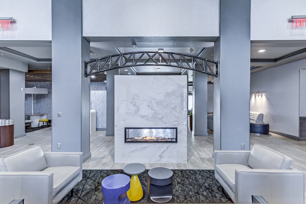 Holiday Inn Express Hotel Suites Columbus Univ Area Osu 8/62