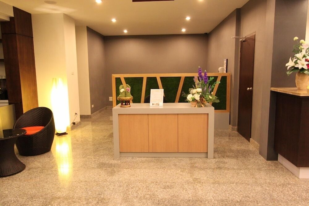 S Tara Grand Hotel 11/44
