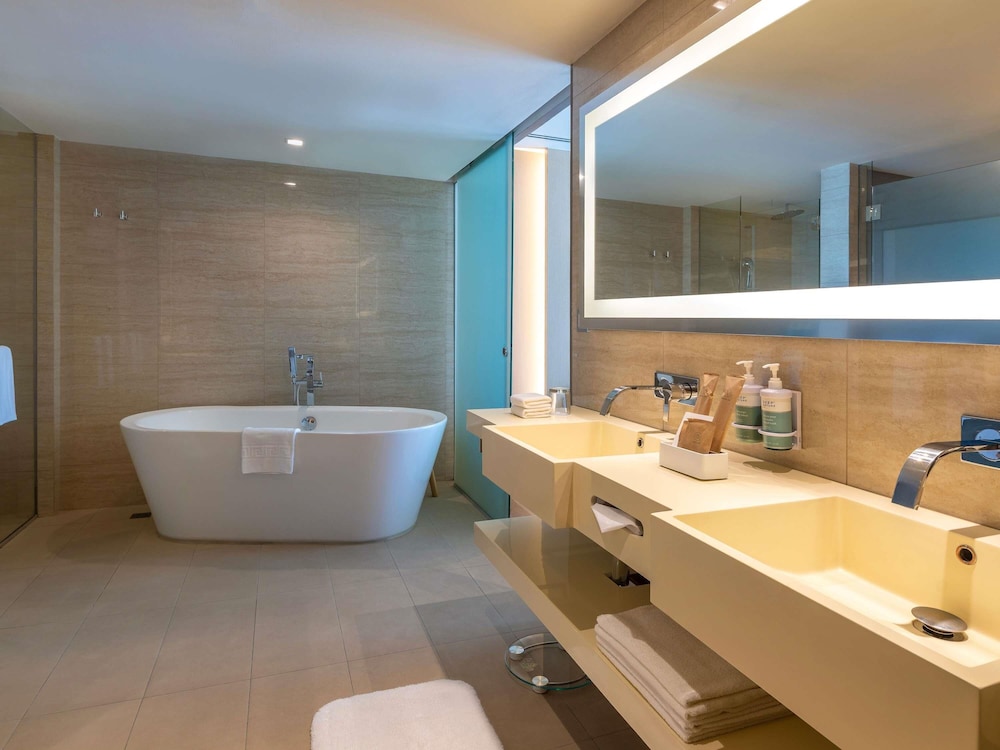 Hotel Novotel Manila Araneta Center 76/76