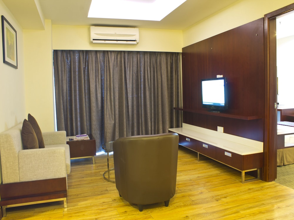 Ming Garden Hotel And Residences 45/69