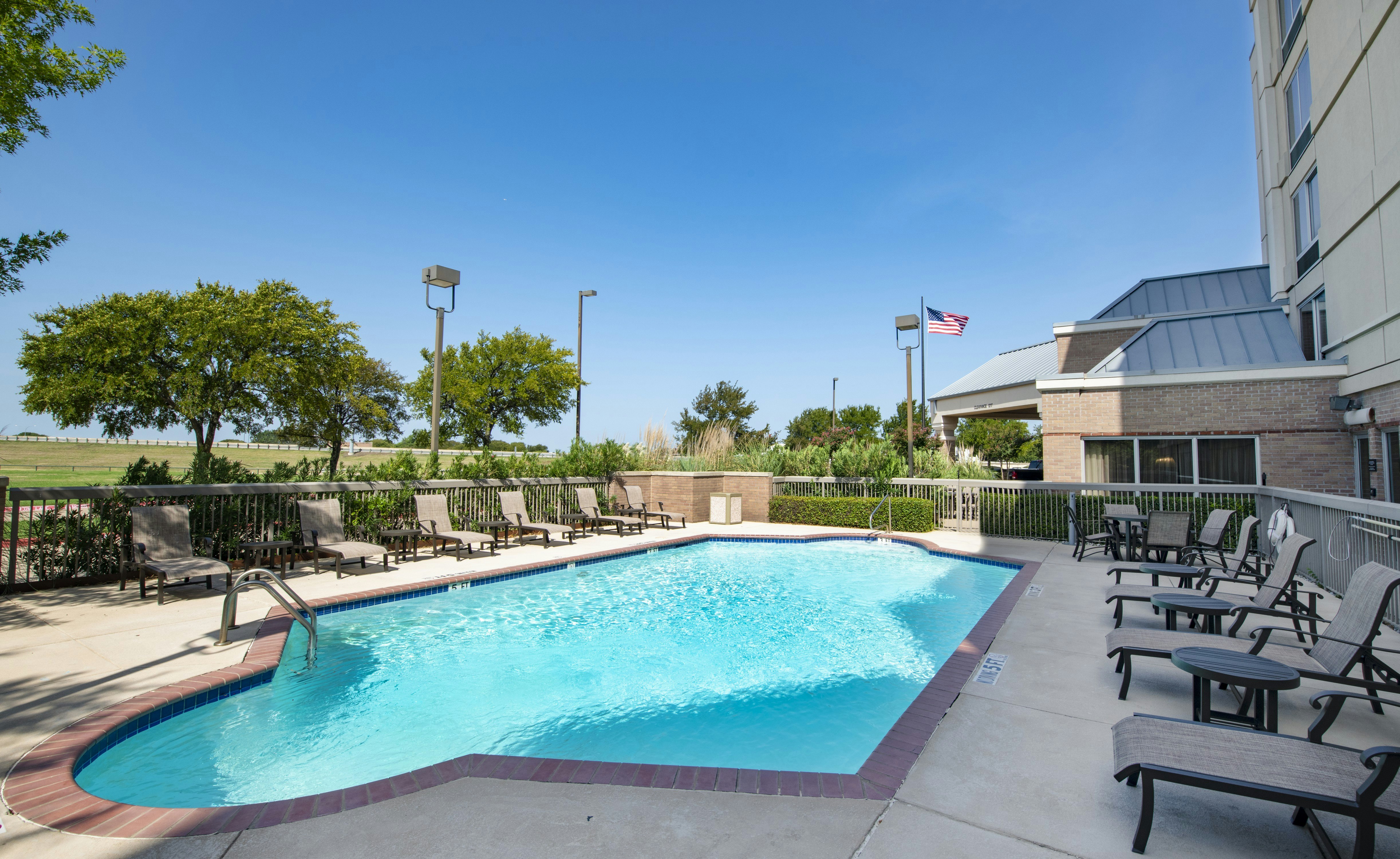 Hampton Inn and Suites Ft. Worth Alliance Airport 51/53