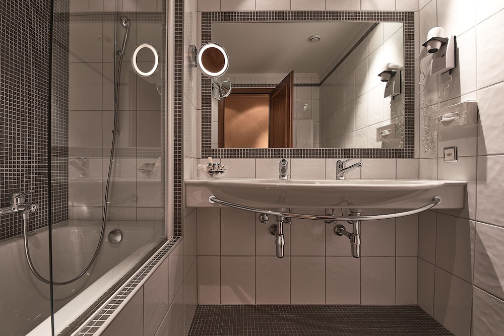 Hotel d Alleves 17/19