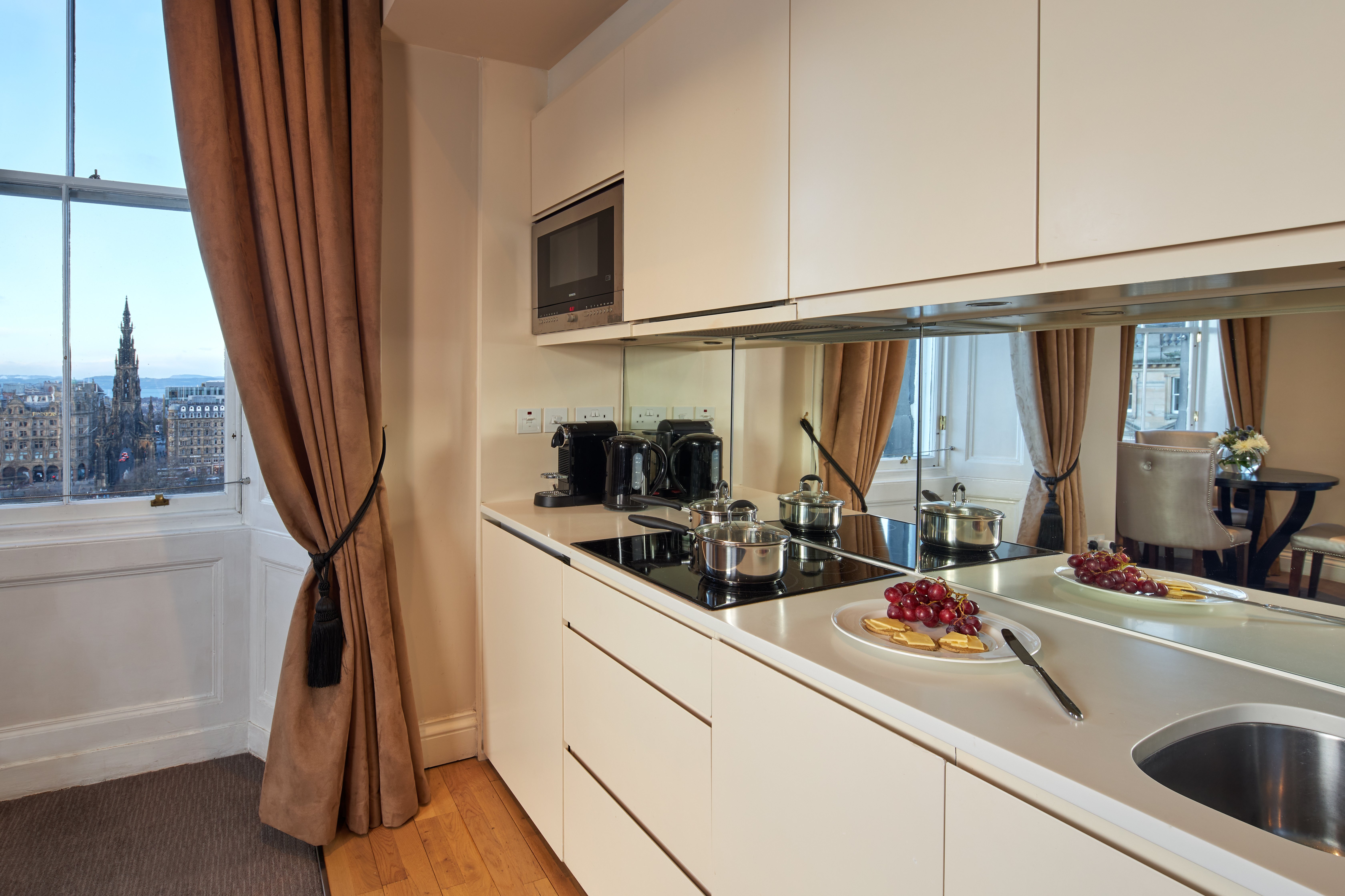 Fraser Suites Edinburgh 18/19