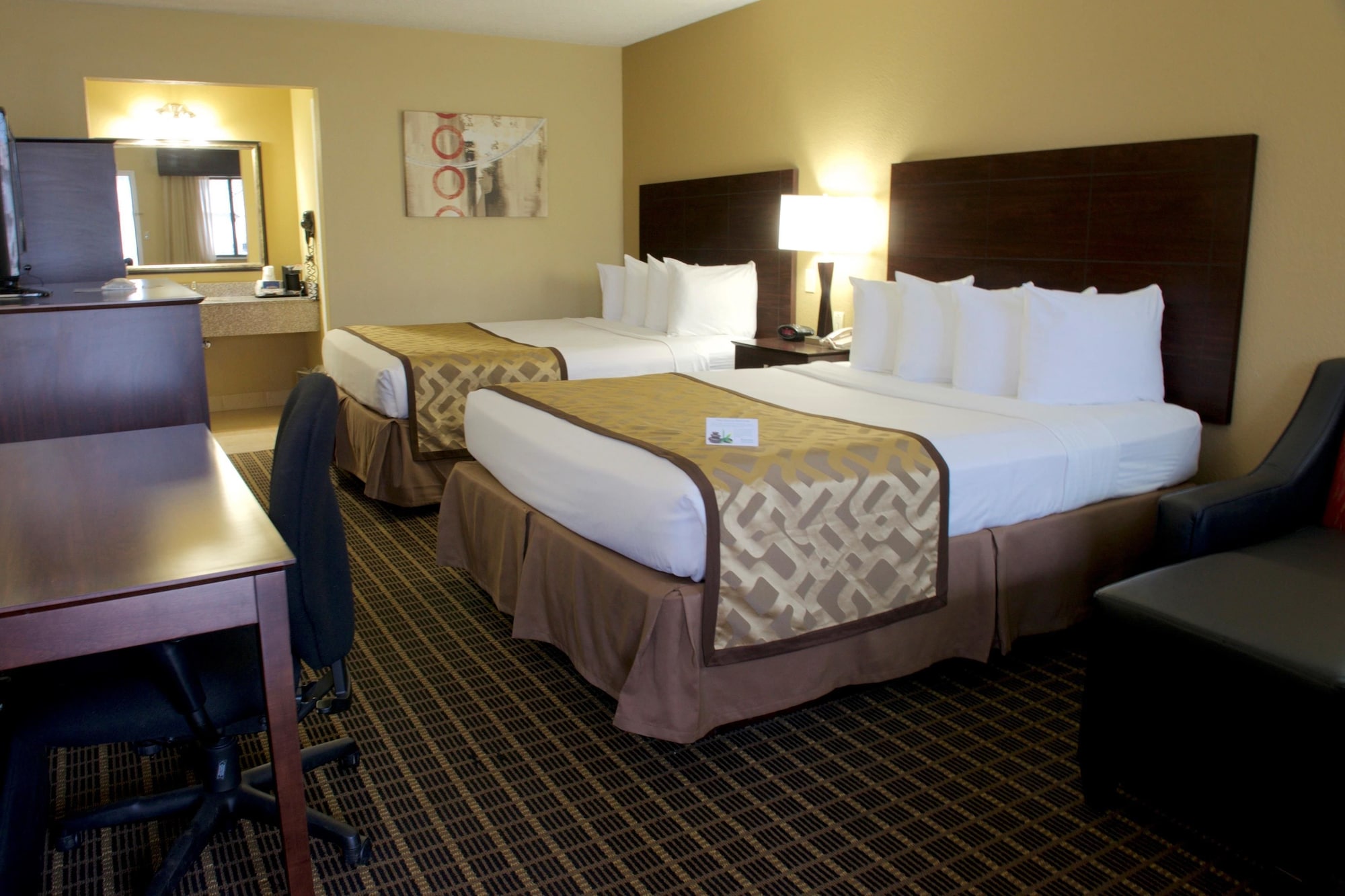 غرفة ديلوكس بسريرين كوين، Best Western Green Tree Inn 4/8