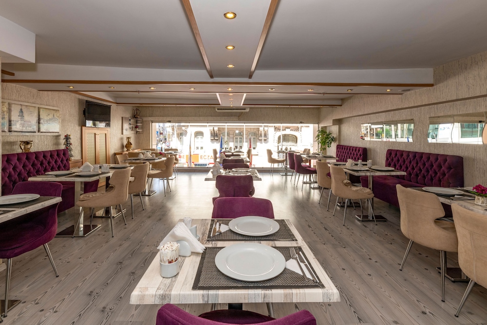 Regno Hotel 52/59