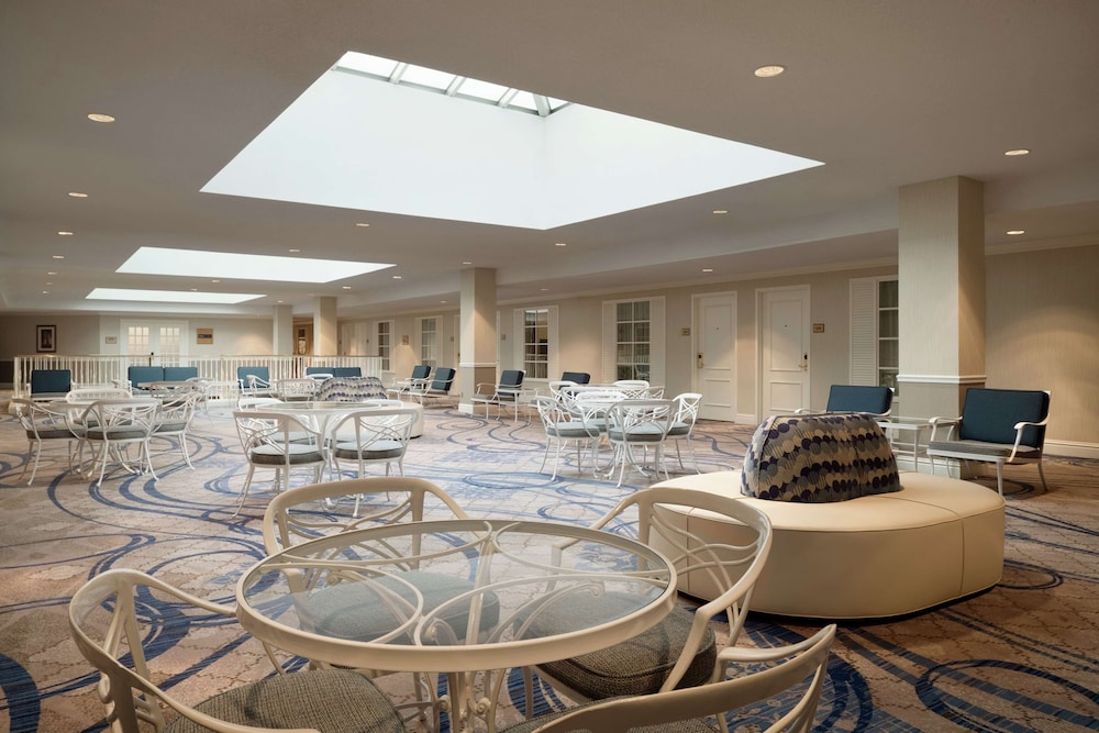 Hilton St. Louis Frontenac 70/76