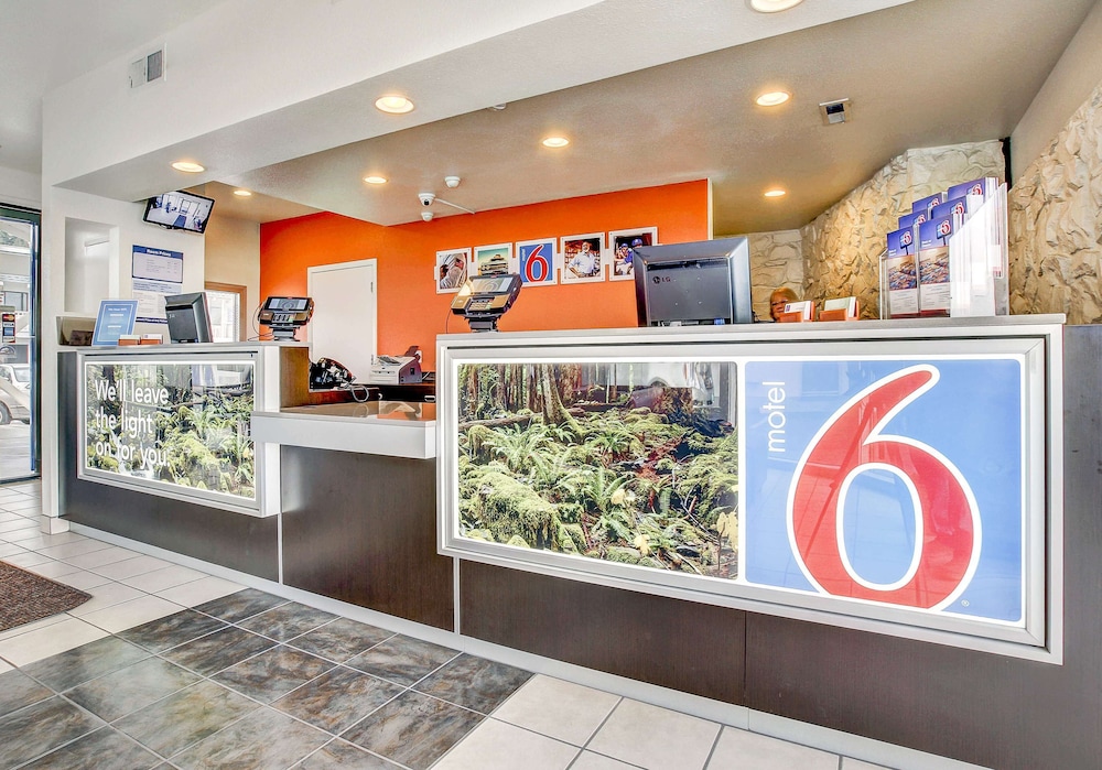 Lobby at Motel6 Coos Bay, OR, COOS BAY - OR