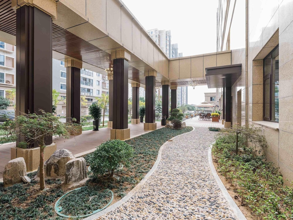 Mercure Changzhou Jintan 28/34