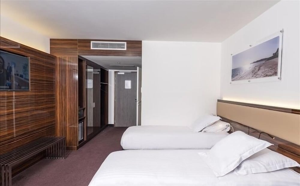 First, Twin Beds, Accessible