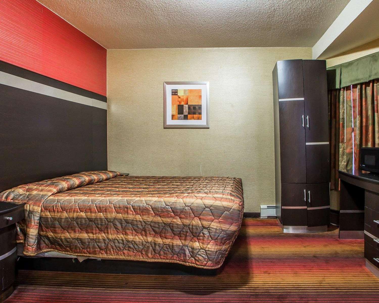 Rodeway Inn Belleville 8/30