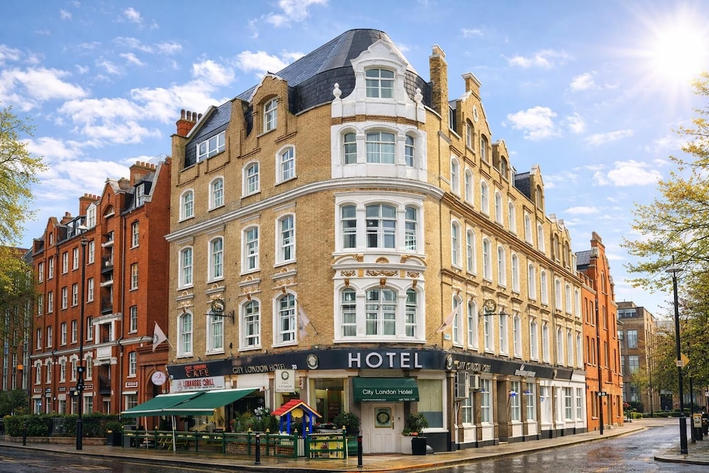 City London Hotel 2/50