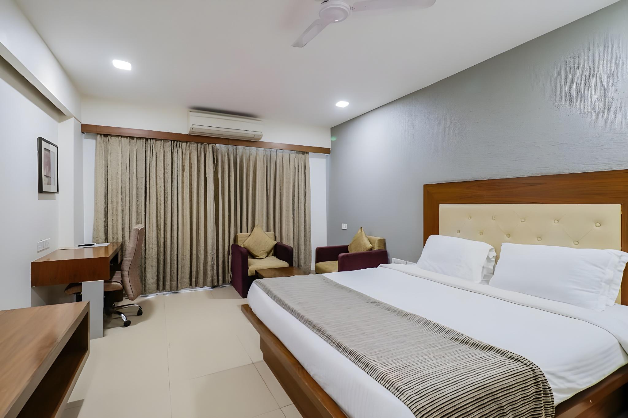 Ginger Ahmedabad Sg Road 15/39