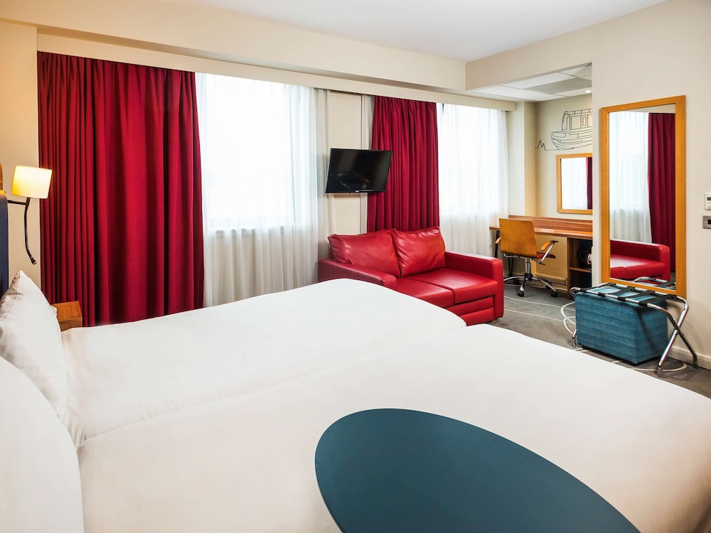 DUET, TWIN BEDS