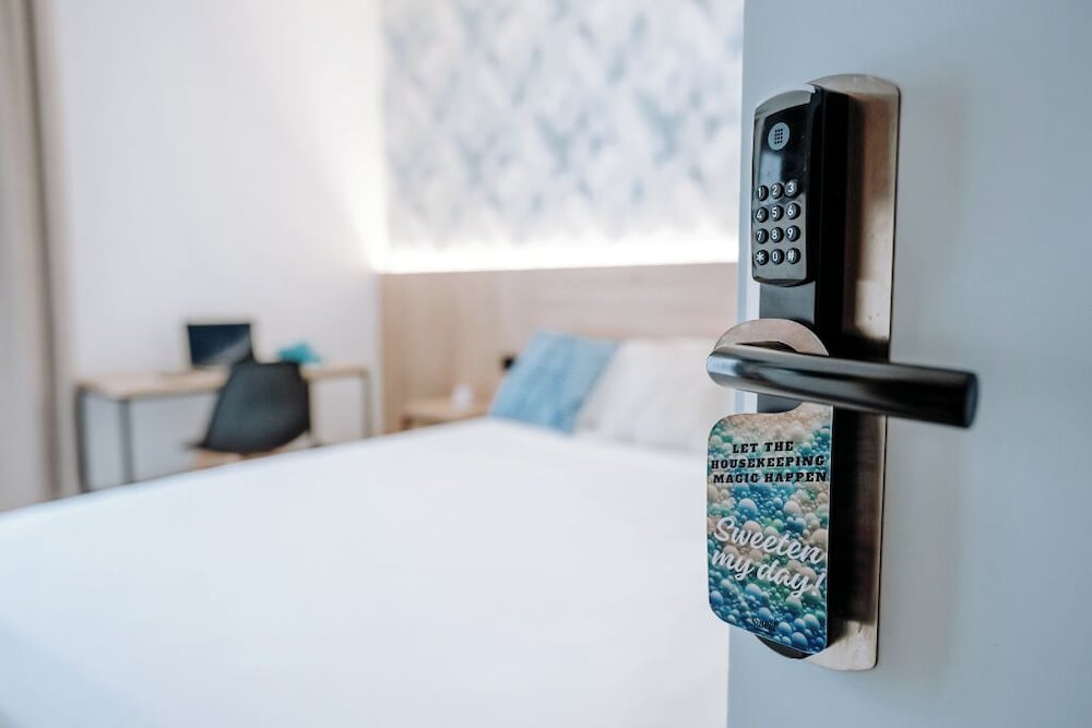 Sweet Lloret Suites 74/91