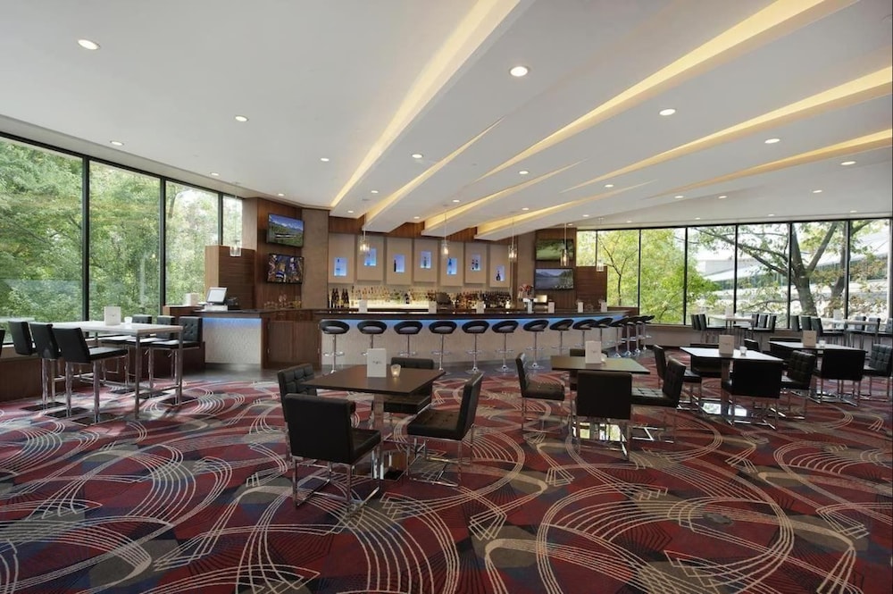 HOLIDAY INN EXPRESS PRINCETON SOUTHEAST 29/69