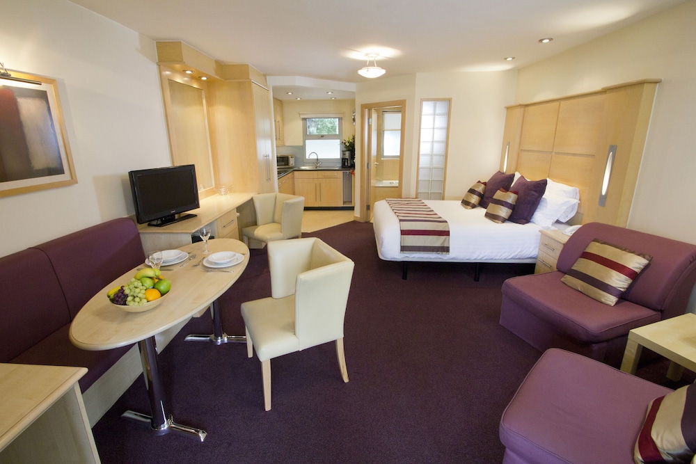 Pine Lake Resort 24/50