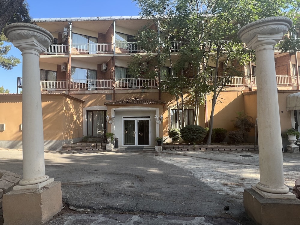 Hotel el Cisne 41/48