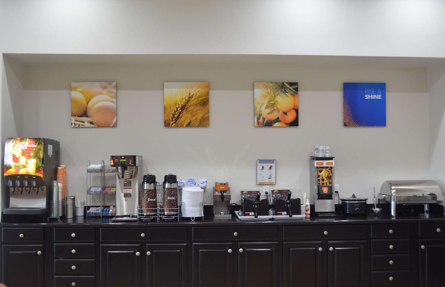 Comfort Suites Yukon SW Oklahoma City 2/17