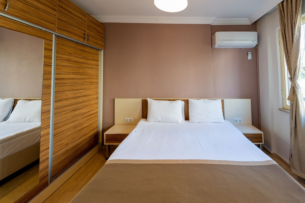 Vira Apart Hotel 12/50