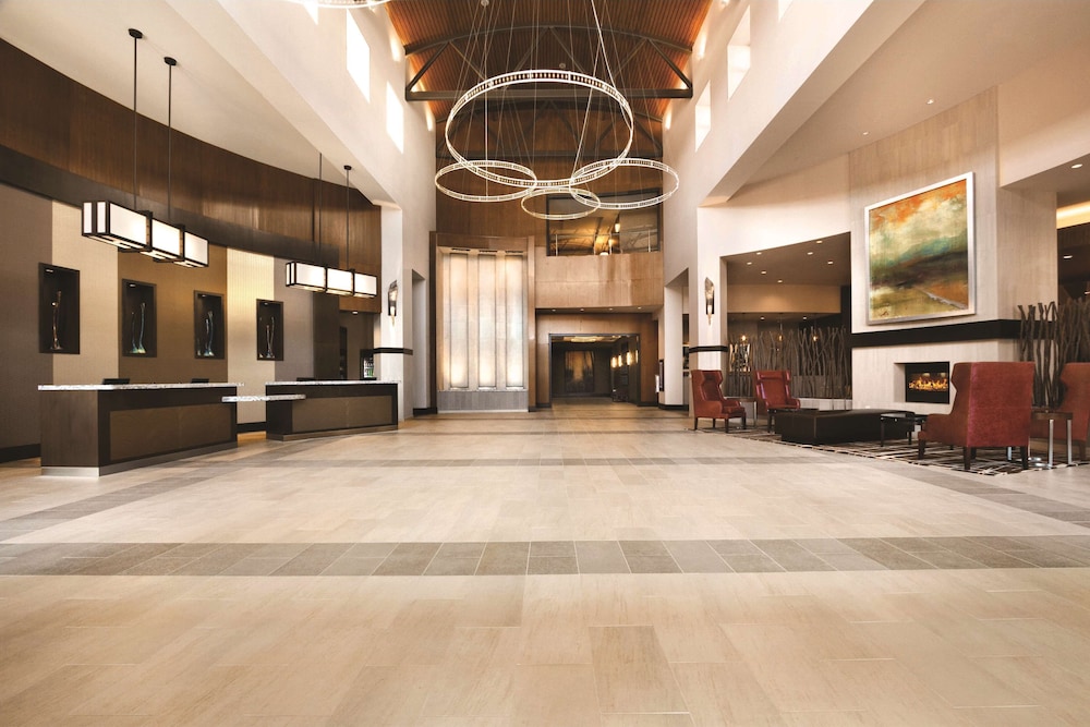 Embassy Suites Springfield 8/62