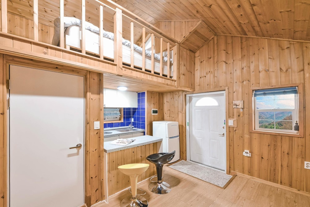 Gapyeong Alum Malu Pension 34/49