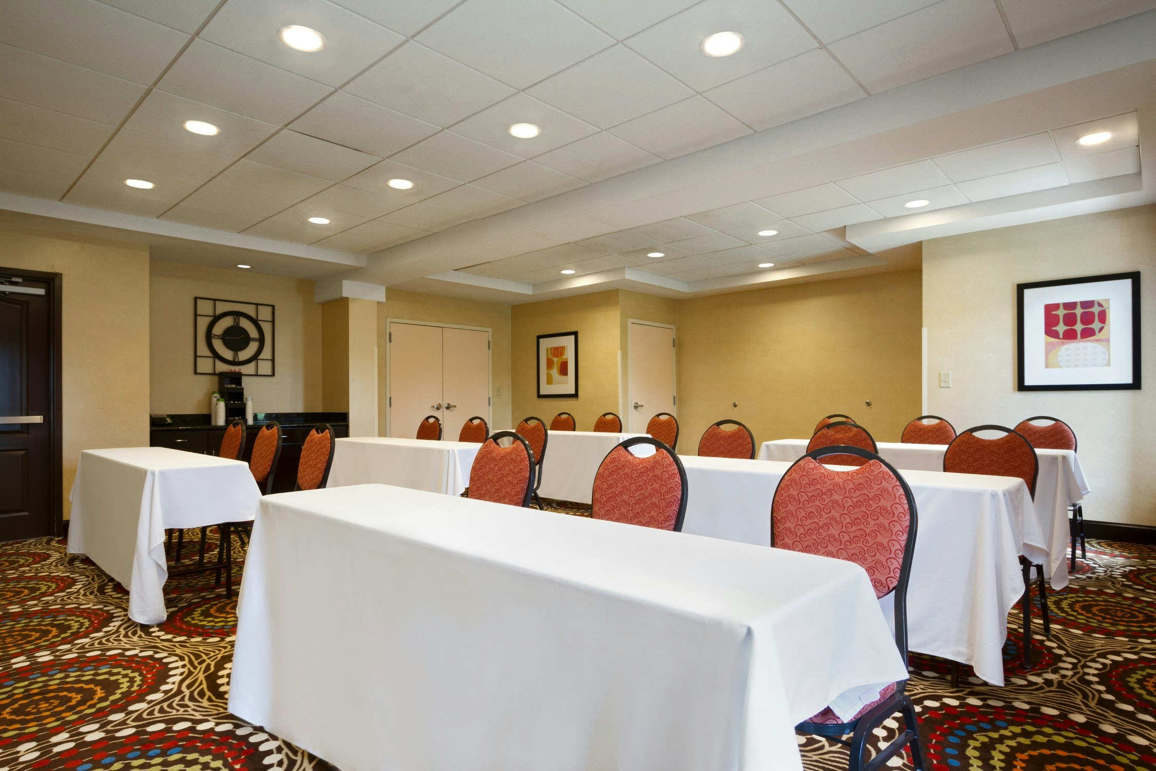 Hampton Inn Lenoir City 29/36