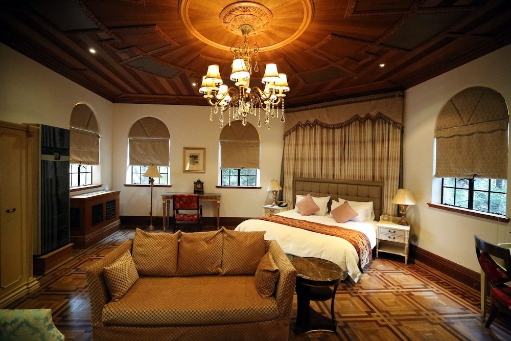 Heng Shan Moller Villa Hotel 38/50