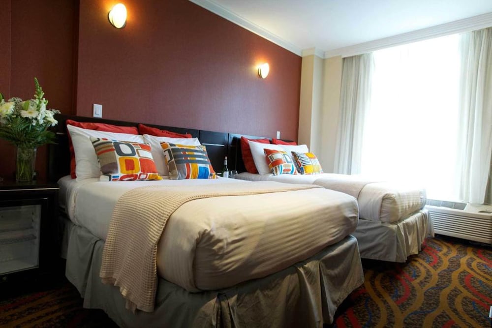 Nesva Hotel 12/37