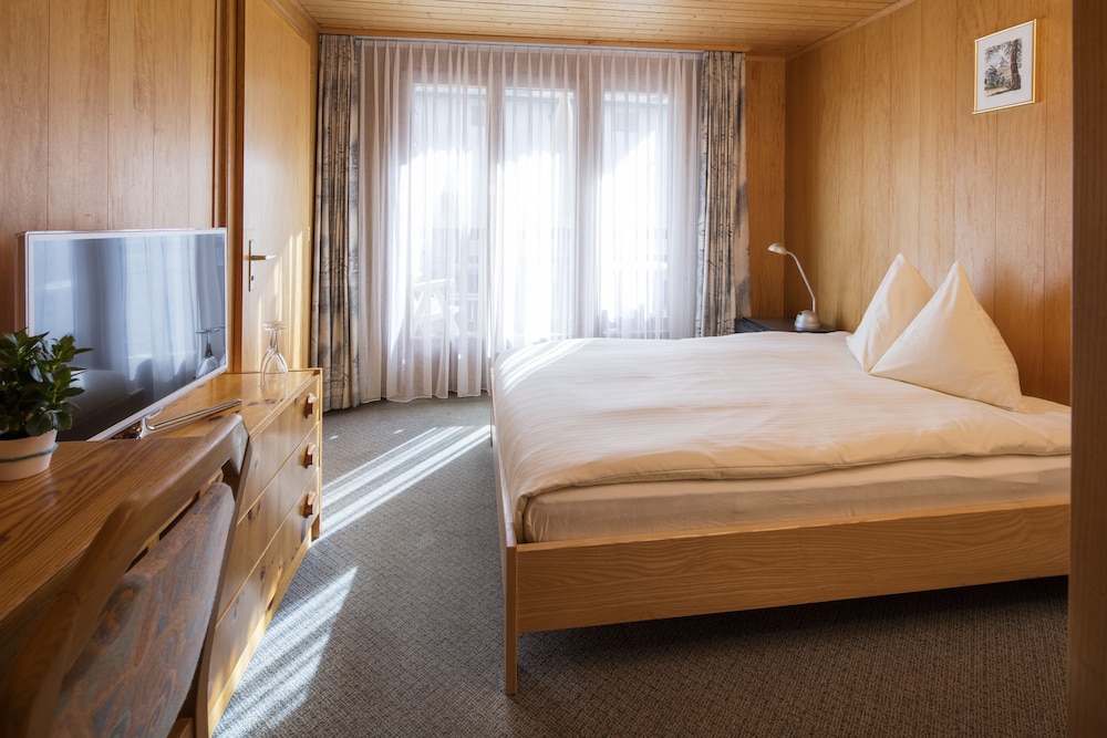 HOTEL CONTINENTAL 27/43