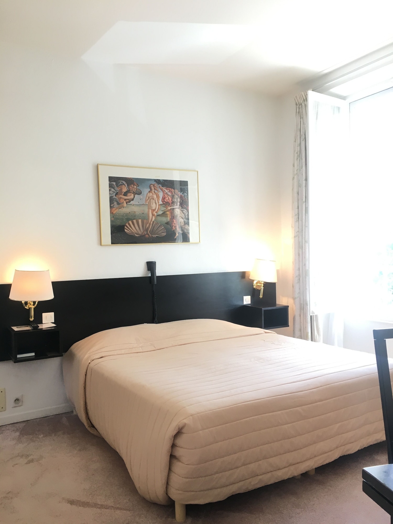 ROOM, TRIPLE