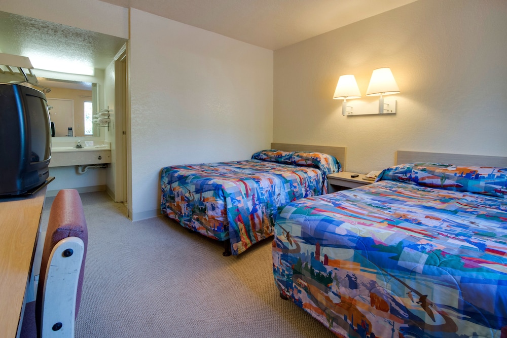 Rodeway Inn Kissimmee Maingate West 23/38