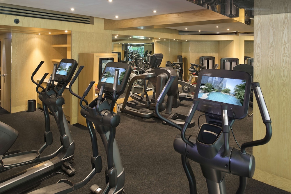 GRAND HYATT HONG KONG 40/69