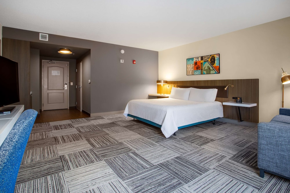 Hilton Garden Inn Nashville-Smyrna 8/55