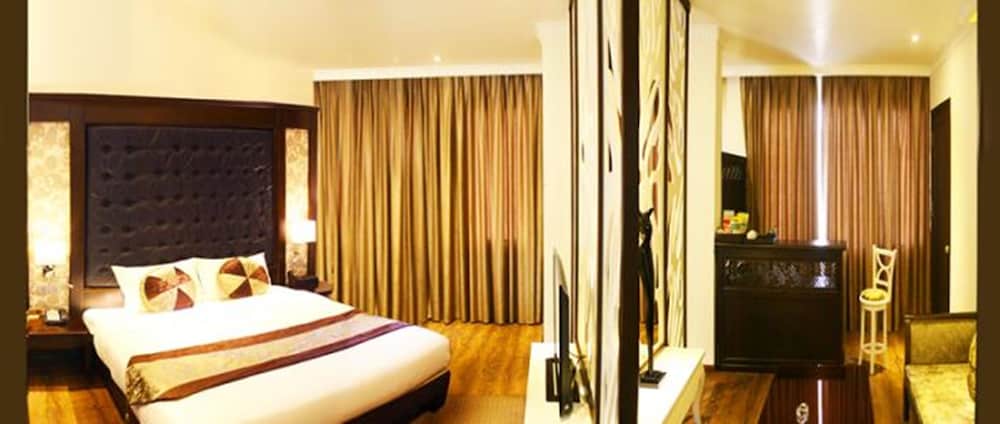 City Bay Palace Hotel 34/70