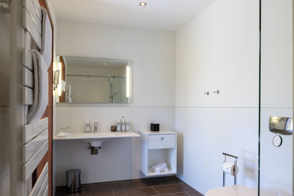 Room, Double Bed, Land Side, Small، THE GRAND Ahrenshoop 6/6