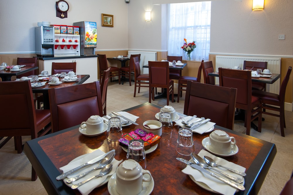 The Dover Hotel 37/43