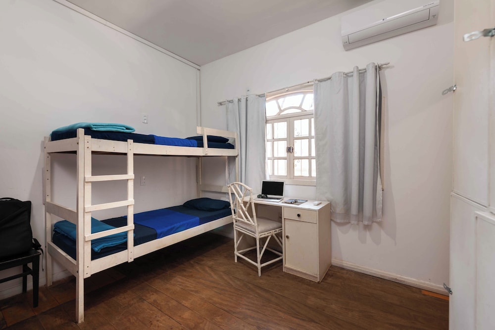 Onça Da Praia Hostel 23/50