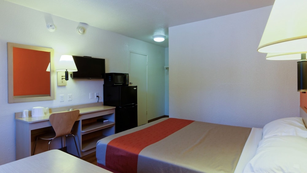 Motel6 Chico, CA 30/39