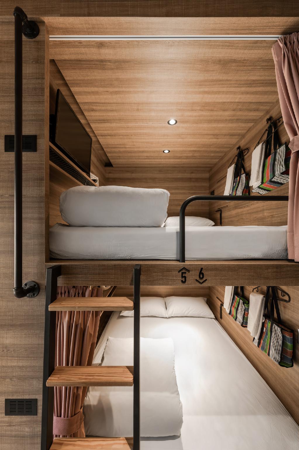 Female Dorm, Female Only, Ocean, Double Bed