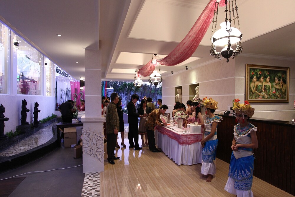 Flamingo Dewata Suite 83/87