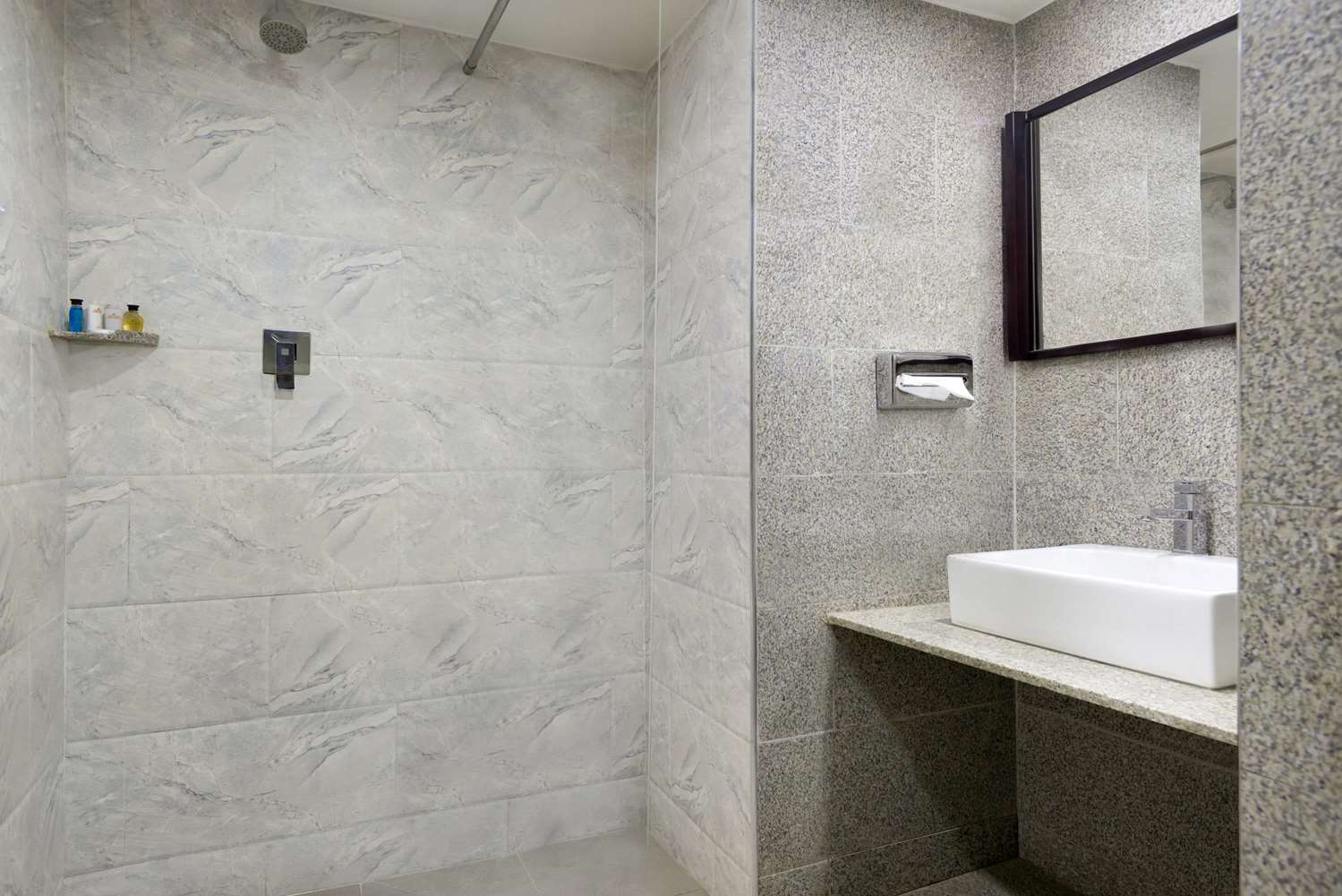 Hawthorn Suites By Wyndham Abuja 31/31